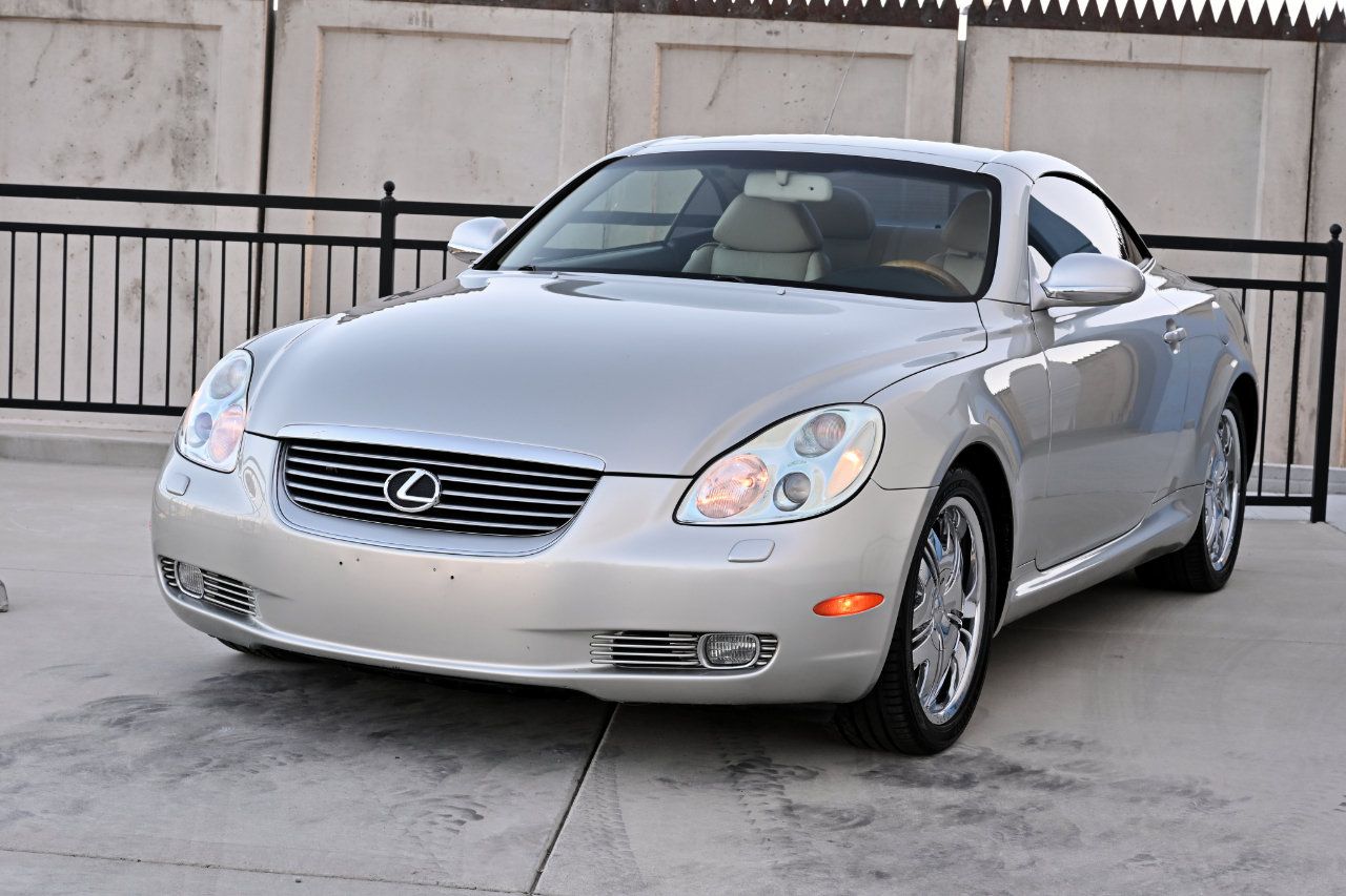 Used 2002 Lexus SC 430 Convertible RWD image 3
