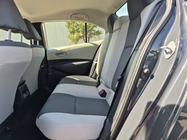 Used 2025 Toyota Corolla LE w/ LE Premium Package FWD image 17