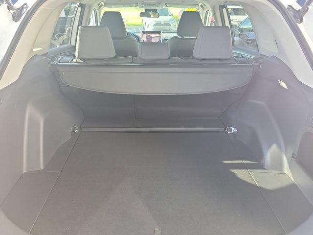 Used 2025 Toyota RAV4 XLE AWD/4WD image 11