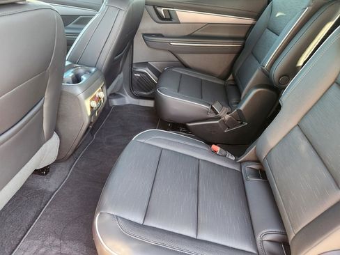 New 2026 Buick Enclave Sport Touring w/ Power Package FWD image 21