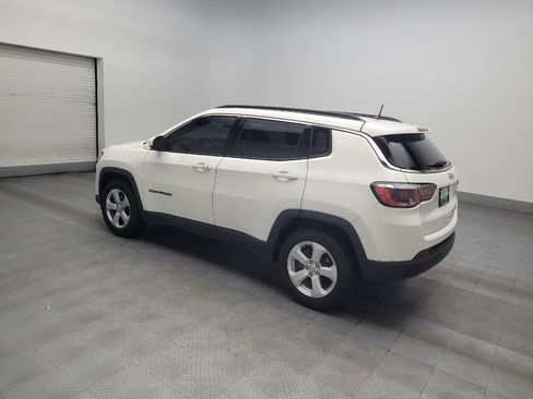 Used 2018 Jeep Compass Latitude image 3