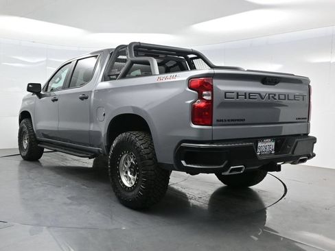 Used 2025 Chevrolet Silverado 1500 Custom Trail Boss w/ LPO, Dark Essentials Package AWD/4WD image 5