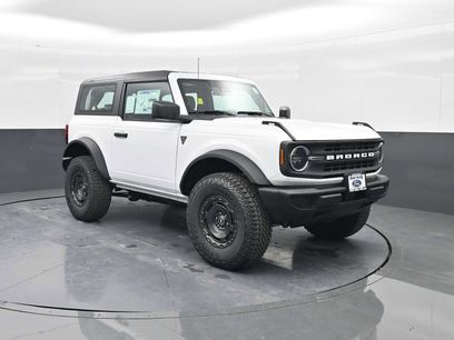 New 2025 Ford Bronco 2-Door w/ Sasquatch Package