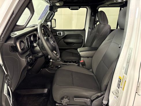Used 2022 Jeep Wrangler Unlimited Sport AWD/4WD image 24