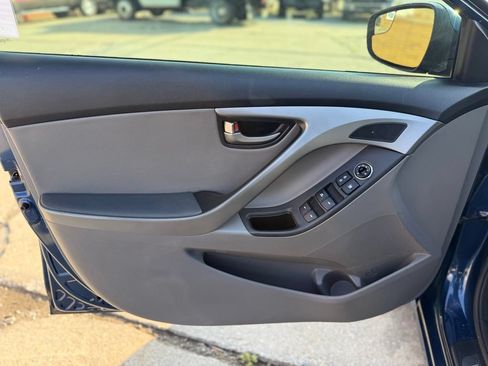 Used 2014 Hyundai Elantra Sport FWD image 24