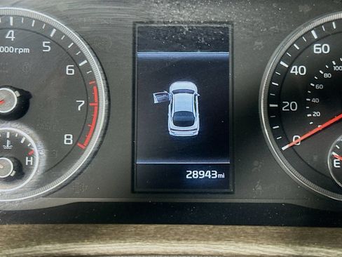 Used 2023 Kia K5 EX FWD image 12