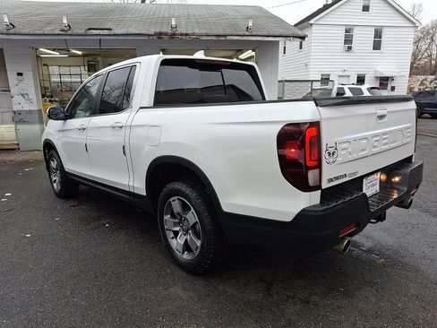 Certified 2024 Honda Ridgeline RTL image 9