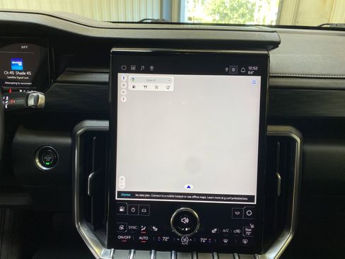 Used 2025 GMC Acadia Elevation image 43