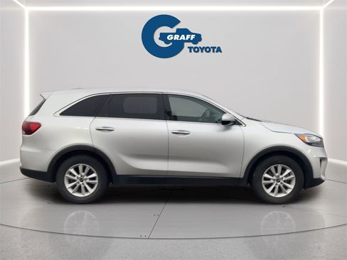 Used 2020 Kia Sorento LX image 7