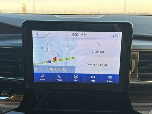 Used 2024 Ford Explorer Limited w/ Equipment Group 301A image 25