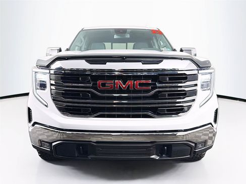 Used 2023 GMC Sierra 1500 SLT w/ SLT Premium Package AWD/4WD image 6