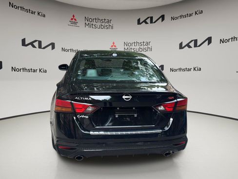 Used 2023 Nissan Altima 2.5 SR FWD image 6
