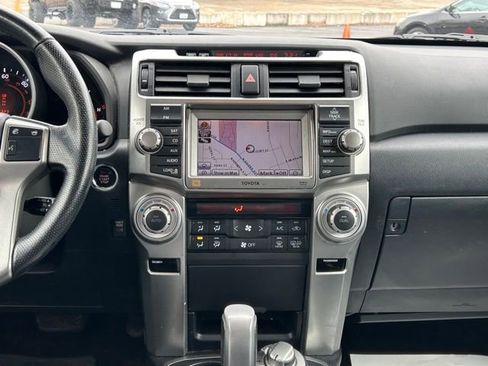 Used 2010 Toyota 4Runner Limited image 19