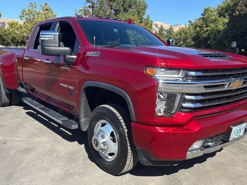 Used 2022 Chevrolet Silverado 3500 High Country AWD/4WD image 3