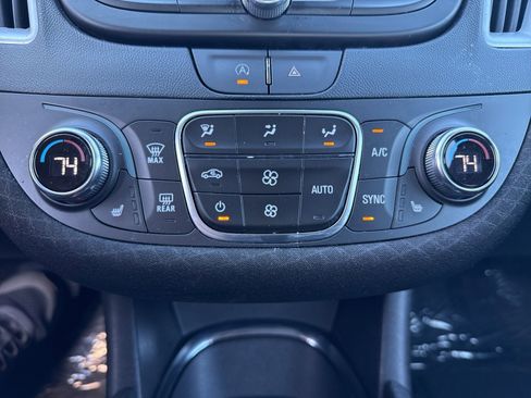 Used 2024 Chevrolet Malibu LT image 14