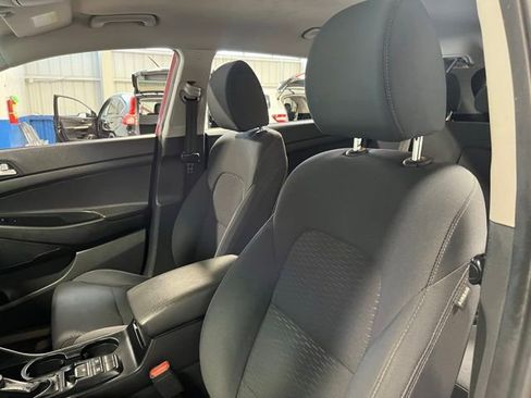 Used 2021 Hyundai Tucson Value FWD image 23