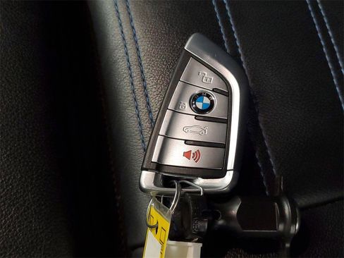 Used 2019 BMW 330i xDrive 330i xDrive w/ M Sport Package image 28