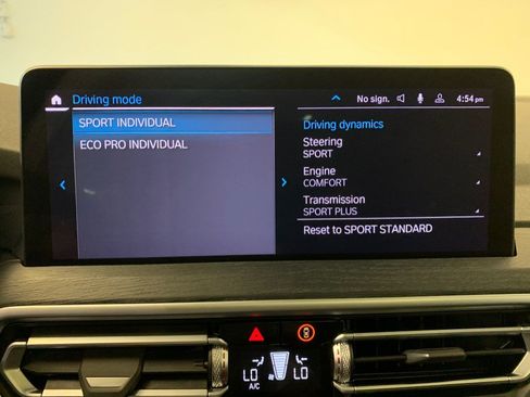 Used 2025 BMW X4 xDrive30i AWD/4WD image 41