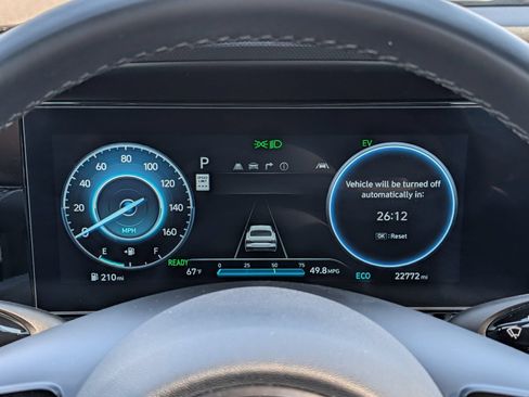 Used 2024 Hyundai Elantra Limited FWD image 23