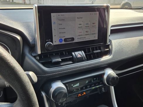 Used 2024 Toyota RAV4 LE image 20