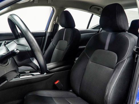 Used 2024 Nissan Sentra SV image 31