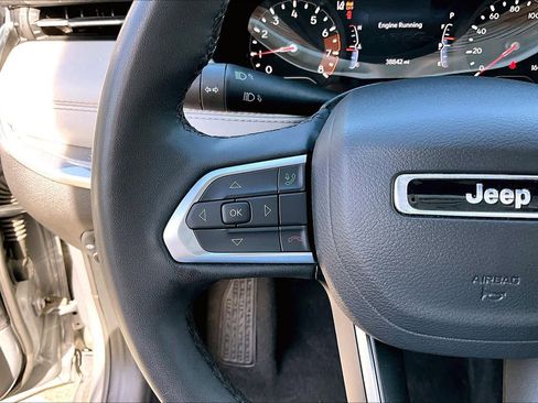 Used 2024 Jeep Compass Limited image 23