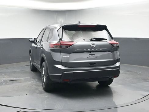 New 2026 Nissan Rogue S image 4