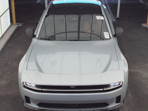 Used 2025 Dodge Charger Daytona Scat Pack w/ Track Pack image 3