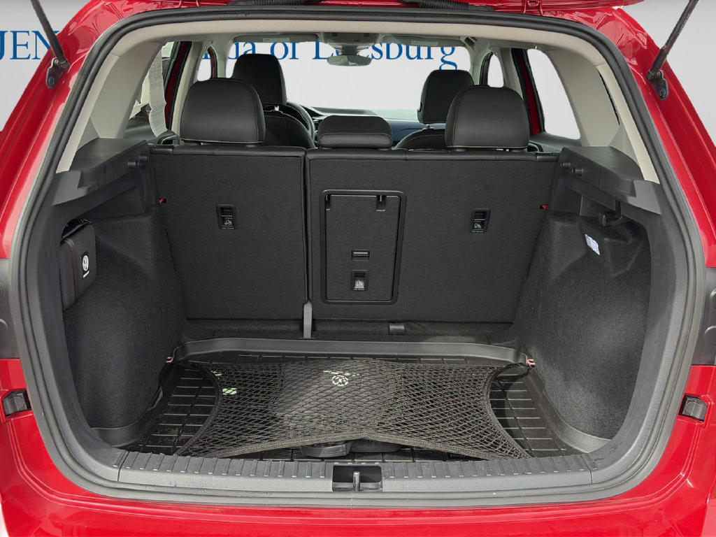 Used 2024 Volkswagen Taos SE FWD image 9