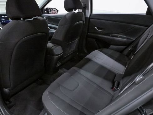 Certified 2024 Hyundai Elantra SEL w/ Convenience Package FWD image 11