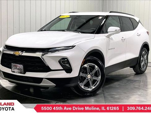 Used 2024 Chevrolet Blazer LT image 1