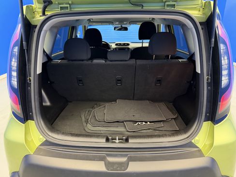 Used 2014 Kia Soul FWD image 23