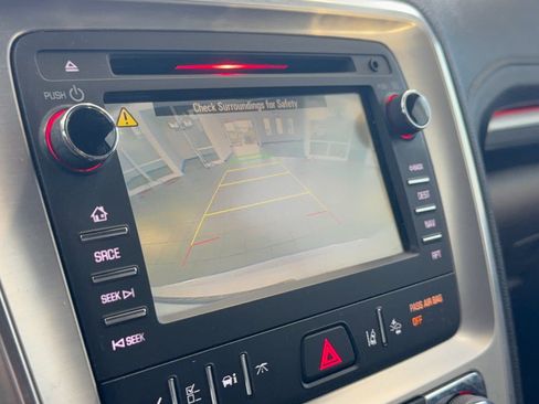 Used 2017 GMC Acadia Limited SLT FWD image 24