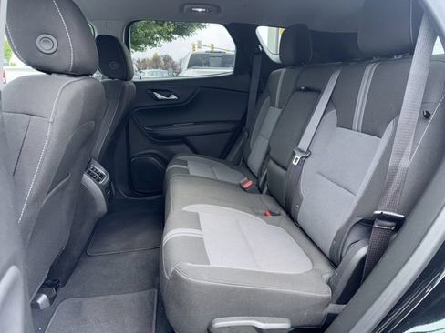 Used 2025 Chevrolet Blazer LT AWD/4WD image 11