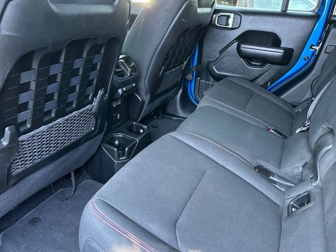 Used 2020 Jeep Gladiator Rubicon w/ Trailer Tow Package image 12