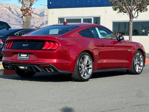 Used 2022 Ford Mustang GT Premium w/ Equipment Group 401A RWD image 4
