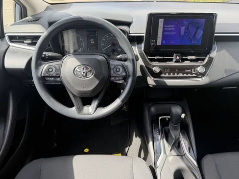 Used 2024 Toyota Corolla LE FWD image 10