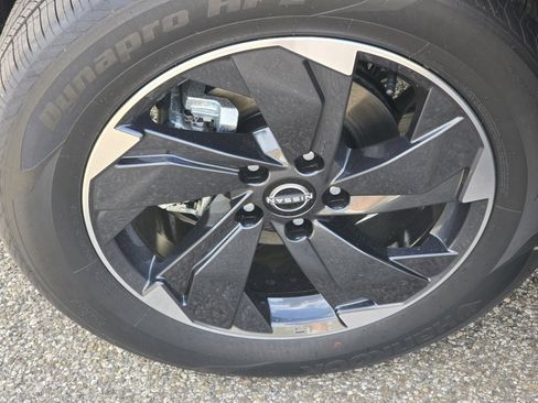 New 2026 Nissan Rogue SV w/ SV Premium Package image 18