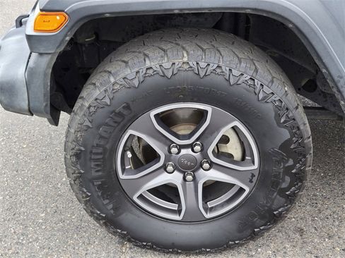 Used 2018 Jeep Wrangler Unlimited Sport S image 9