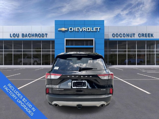 Used 2021 Ford Escape Titanium w/ Class II Trailer Tow Package AWD/4WD image 7