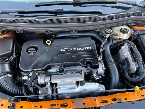 Used 2017 Chevrolet Cruze Premier w/ RS Package image 10