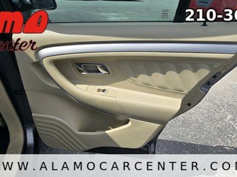 Used 2013 Ford Taurus SEL image 23