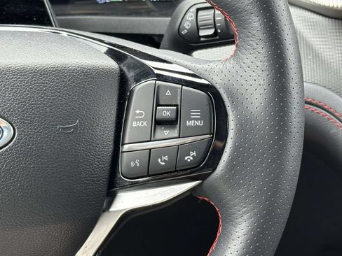 Used 2025 Ford Explorer ST-Line w/ ST-Line Street Pack AWD/4WD image 22