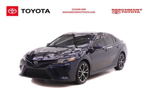 Used 2018 Toyota Camry SE w/ Moonroof Package FWD image 1