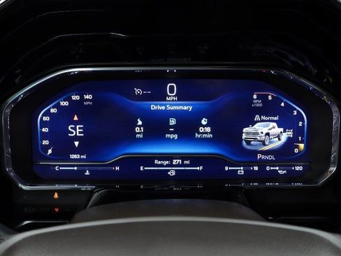 Used 2025 Chevrolet Silverado 2500 LT image 38