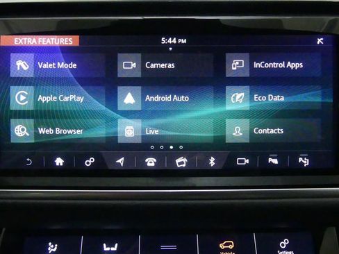 Used 2019 Land Rover Range Rover Velar R-Dynamic HSE image 13