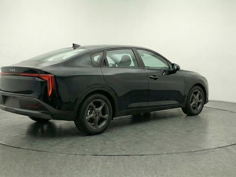Used 2025 Kia K4 FWD image 9