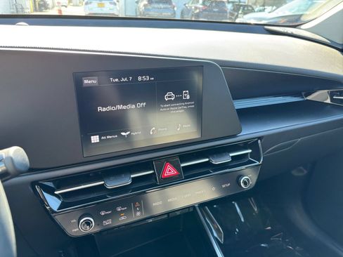 Used 2026 Kia Niro LX FWD image 17
