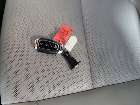 Used 2018 Hyundai Kona Limited AWD/4WD image 28