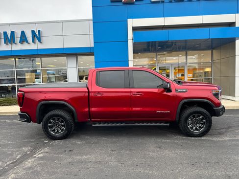 Used 2024 GMC Sierra 1500 AT4X image 3